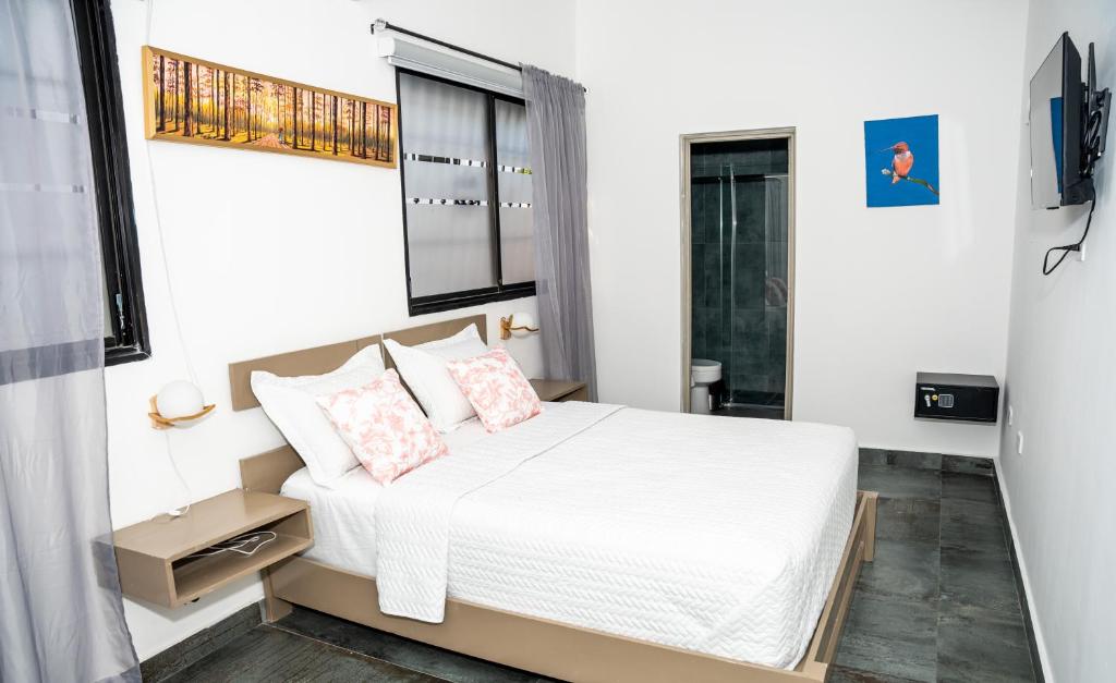 Studio Queen at Hotelito Bonito